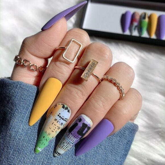 Off the Wall Custom Press On Nails | High Quality Nails | Handmade - Picture 1 of 14